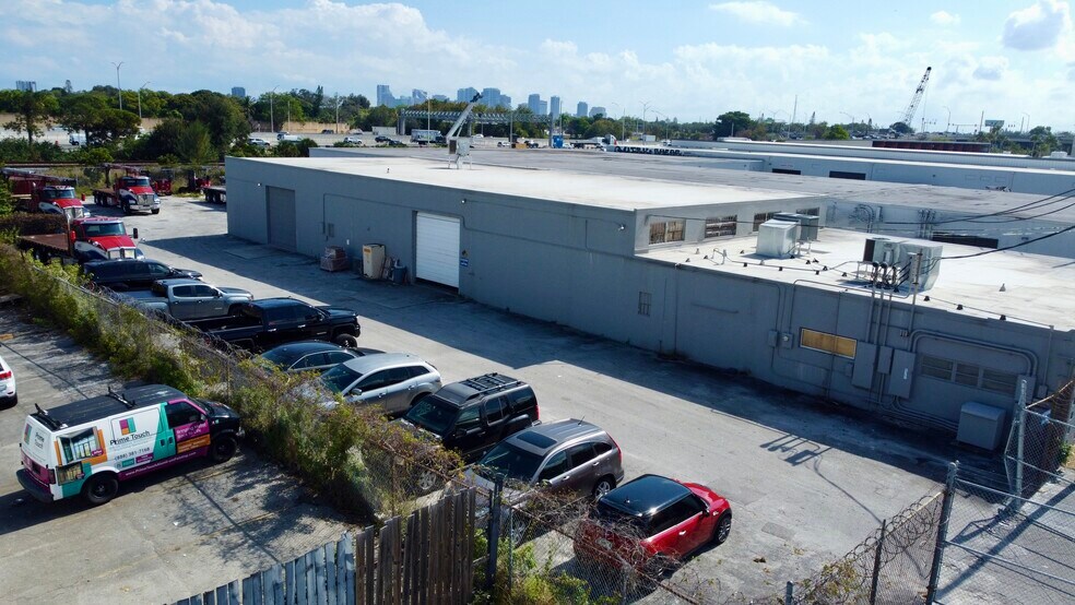 More Photos Of 1220 NW 23rd Ave, Fort Lauderdale Warehouse For Sale
