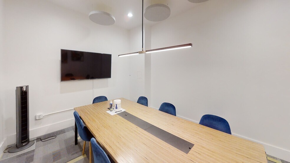 More Photos Of 407 W Osborn Rd, Phoenix Loft Creative Space For Sale