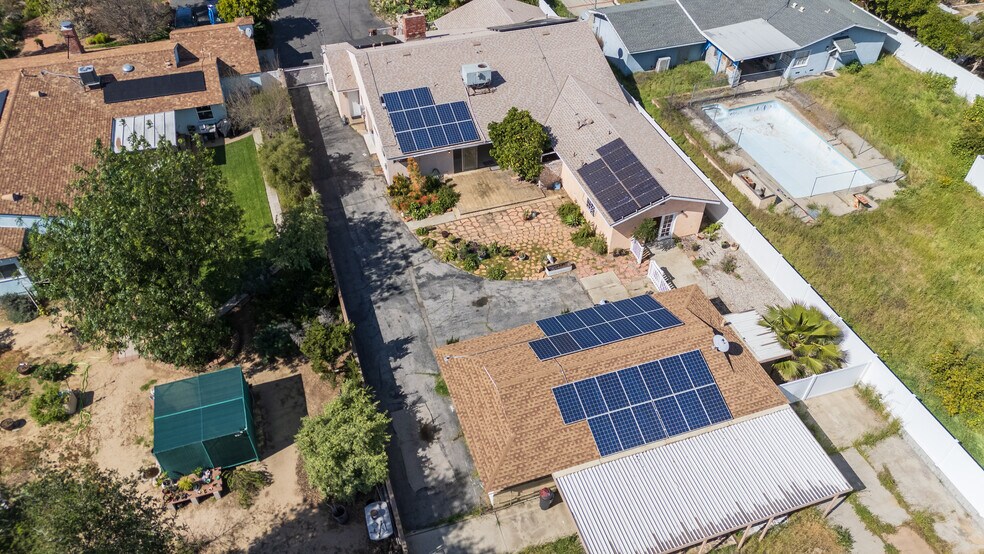 More Photos Of 9826 Columbus Ave, North Hills Apartments For Sale