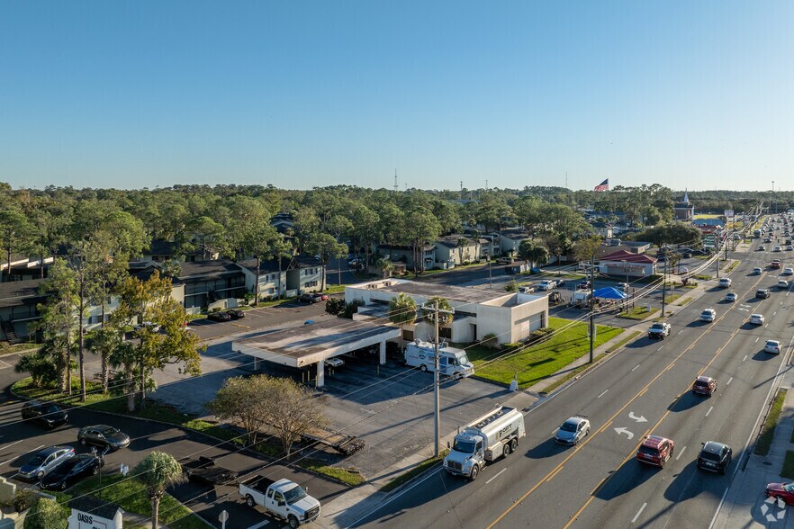 More Photos Of 5730 University Blvd W, Jacksonville Restaurant For Lease