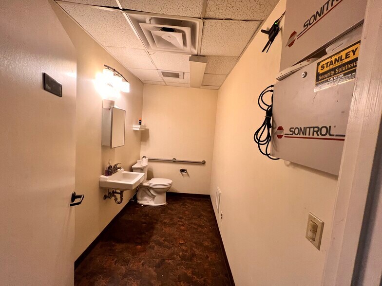 More Photos Of 4067 New Getwell Rd, Memphis Industrial For Sale