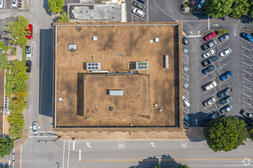 More Photos Of 201 E Main St, Murfreesboro Office For Lease