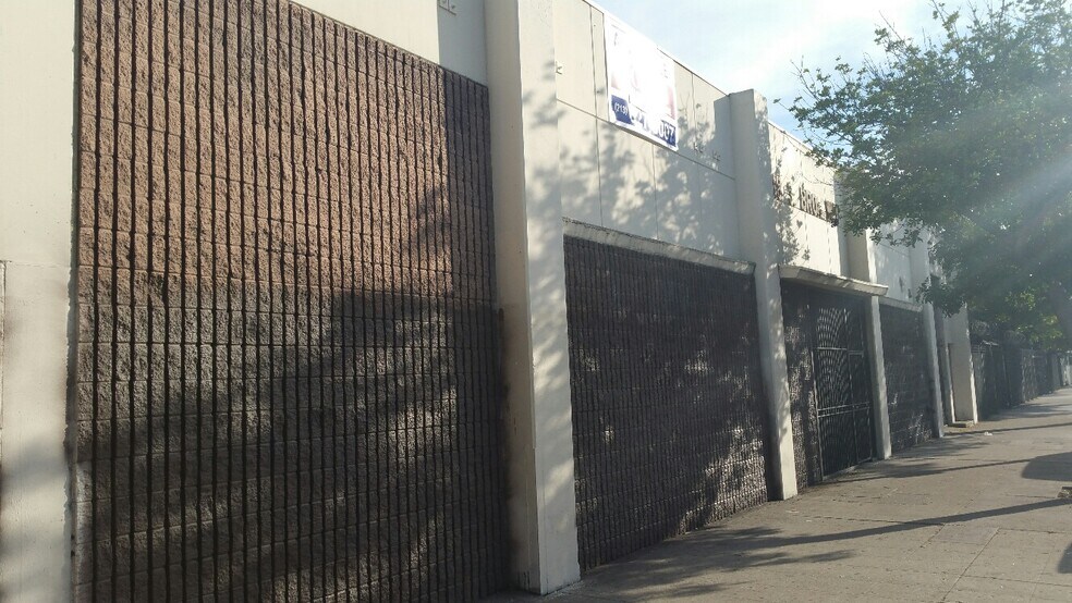 More Photos Of 3816-3818 S Broadway, Los Angeles Manufacturing For Lease