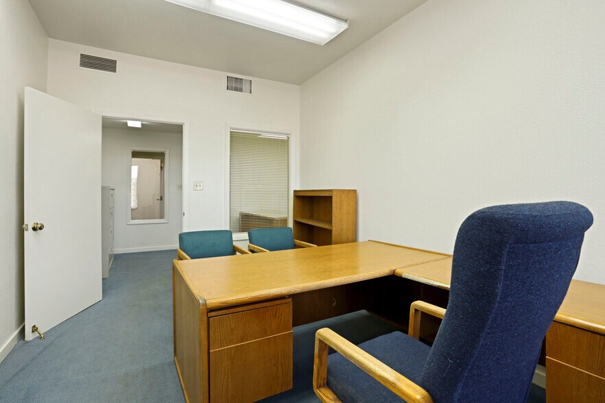 More Photos Of 200 W Harding Way, Stockton Office For Lease