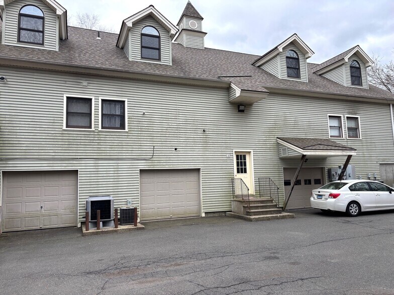 More Photos Of 1369 Southford Rd, Southbury General Retail For Sale