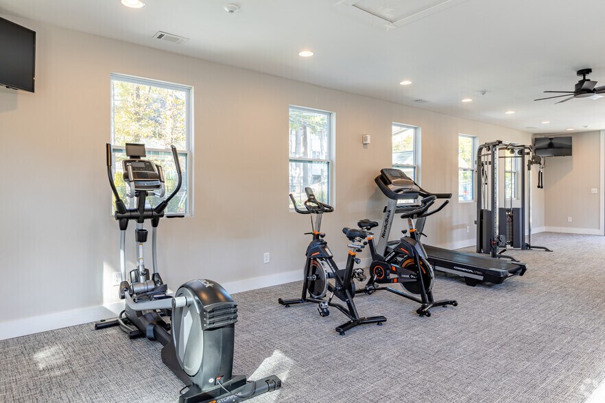 More Photos Of 55 Pharr Rd NW, Atlanta Apartments For Sale