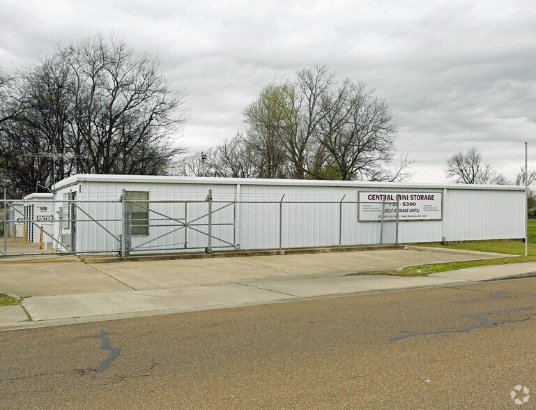 More Photos Of 300 N 14th St, West Memphis Self Storage For Sale