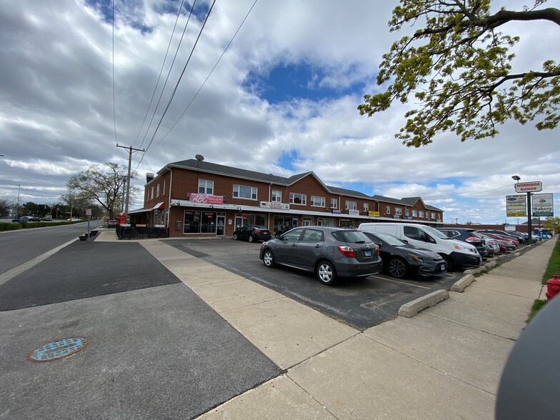 Primary Photo Of 7701-7757 W Lawrence Ave, Norridge Storefront Retail Residential For Lease