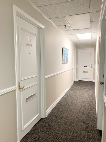 More Photos Of 5-15 Sicomac Rd, North Haledon Storefront Retail Office For Lease