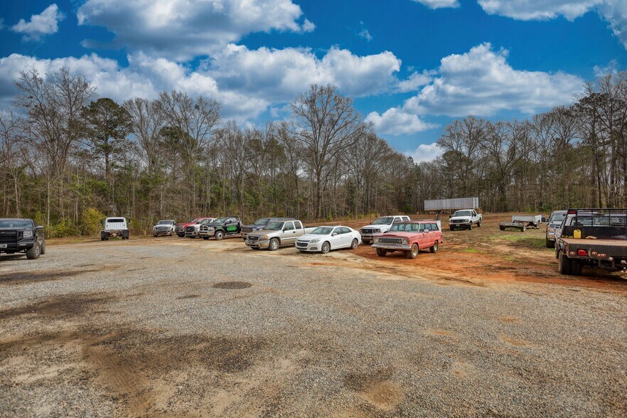 More Photos Of 200 Railroad St, Monticello Industrial For Sale