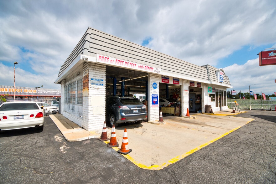 More Photos Of 1031 S Hacienda Blvd, La Puente Service Station For Sale