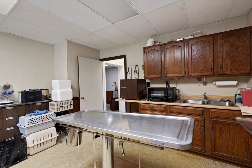 More Photos Of 1032 Columbus St, Harrisburg Medical For Sale