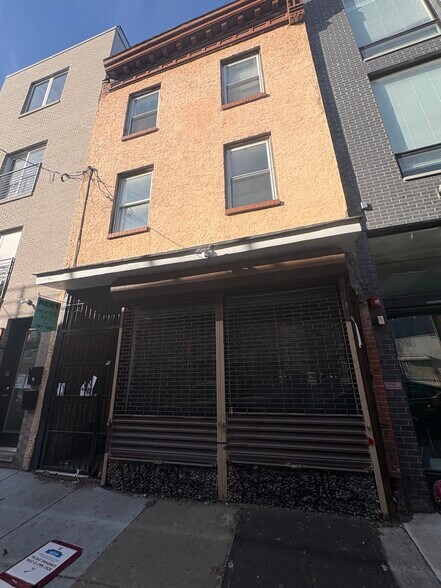 More Photos Of 2148 N Front St, Philadelphia Storefront Retail Residential For Lease