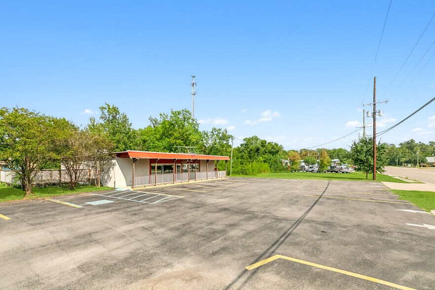 More Photos Of 1851 Florida St, Mandeville Restaurant For Sale