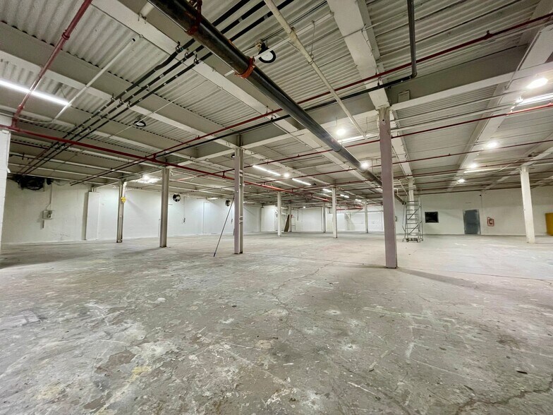 More Photos Of 13 Kentucky Ave, Paterson Warehouse For Lease