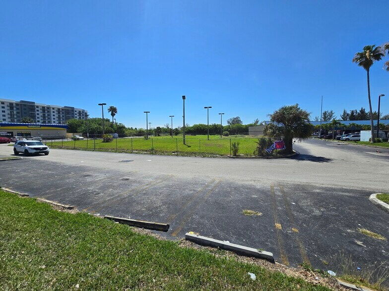 More Photos Of 27201 S Dixie Hwy, Homestead Land For Lease