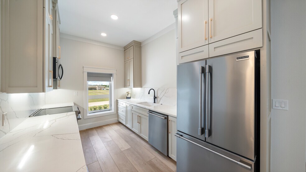 More Photos Of 2924 Ruger Dr, Royse City Service For Lease