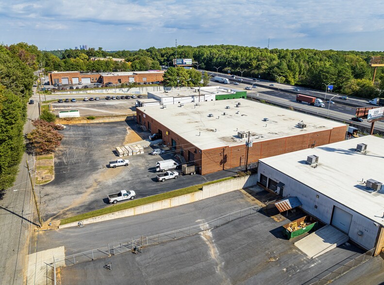More Photos Of 3020 Commerce Way, Hapeville Warehouse For Lease