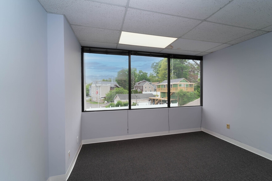 More Photos Of 37 North Ave, Norwalk Office For Lease
