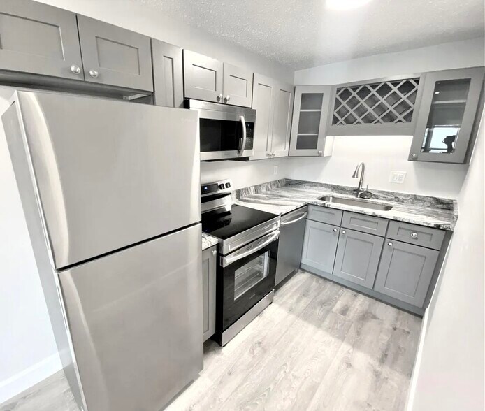 More Photos Of 4400 1st St N, Saint Petersburg Apartments For Sale