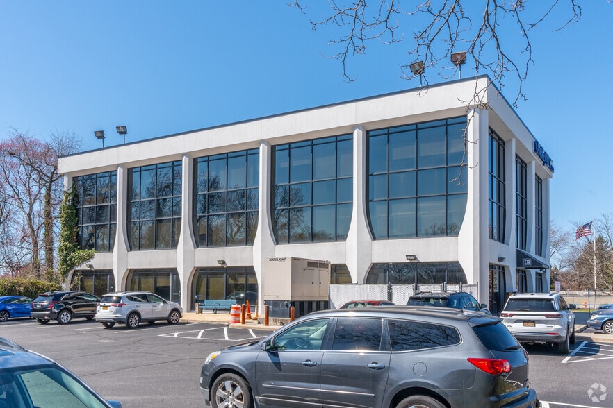 More Photos Of 300 Sunrise Hwy, West Babylon Office For Lease