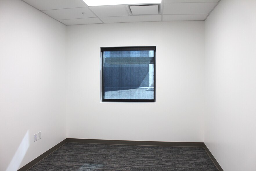 More Photos Of 3070 W Directors Row, Salt Lake City Manufacturing For Lease
