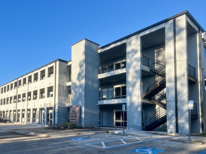 More Photos Of 2300 Marsh Point Rd, Neptune Beach Coworking Space