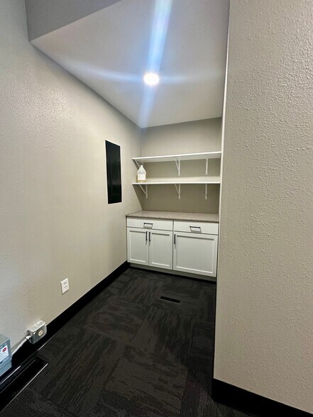 More Photos Of 140 E 22nd St, Fremont Medical For Sale