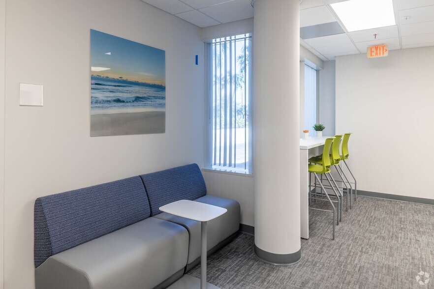 More Photos Of 7284 W Palmetto Park Rd, Boca Raton Coworking Space