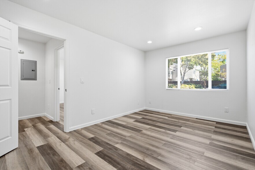 More Photos Of 1895 San Vincente Dr, Concord Apartments For Sale