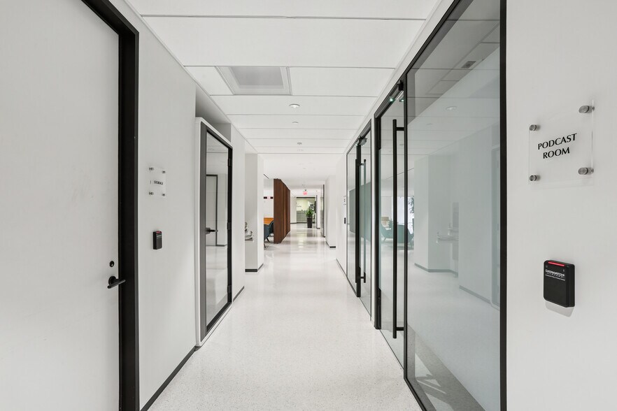 More Photos Of 6500 Rock Spring Dr, Bethesda Medical For Lease