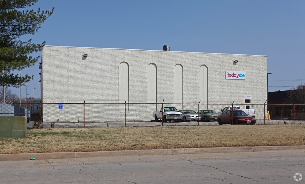 More Photos Of 4216 Shannon Dr, Baltimore Industrial For Sale