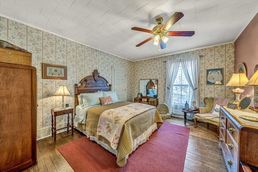 More Photos Of 185 Claiborne Ave, Rocky Mount Hospitality For Sale