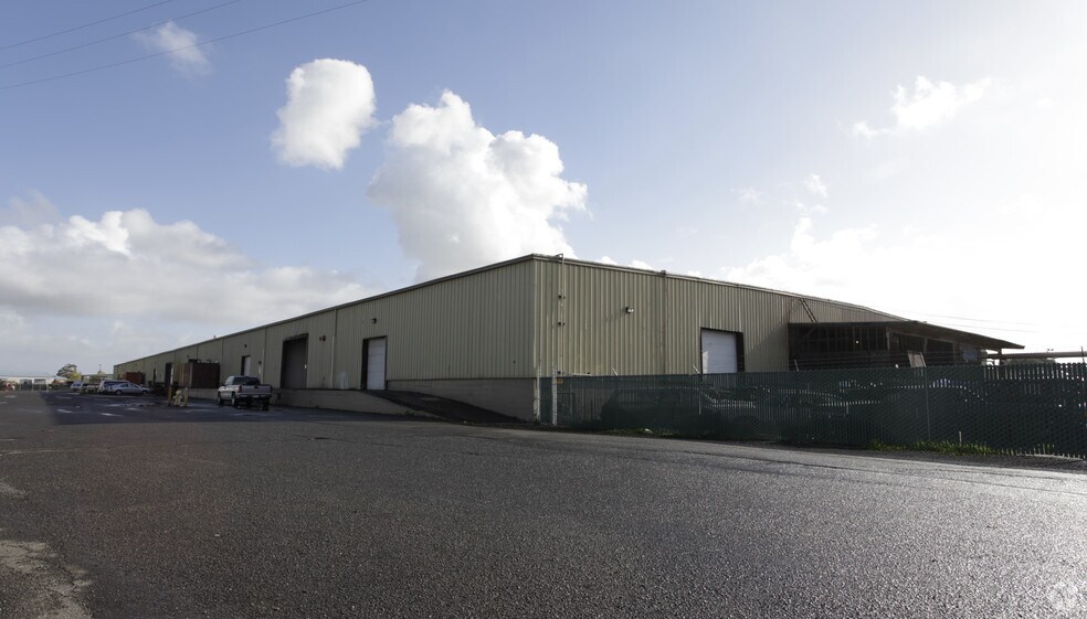 Primary Photo Of 3802 Mallard Dr, Benicia Warehouse For Lease