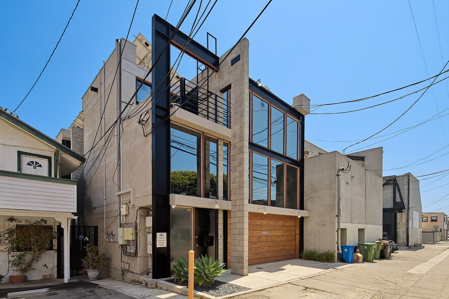 More Photos Of 1313 Innes Pl, Venice Apartments For Sale