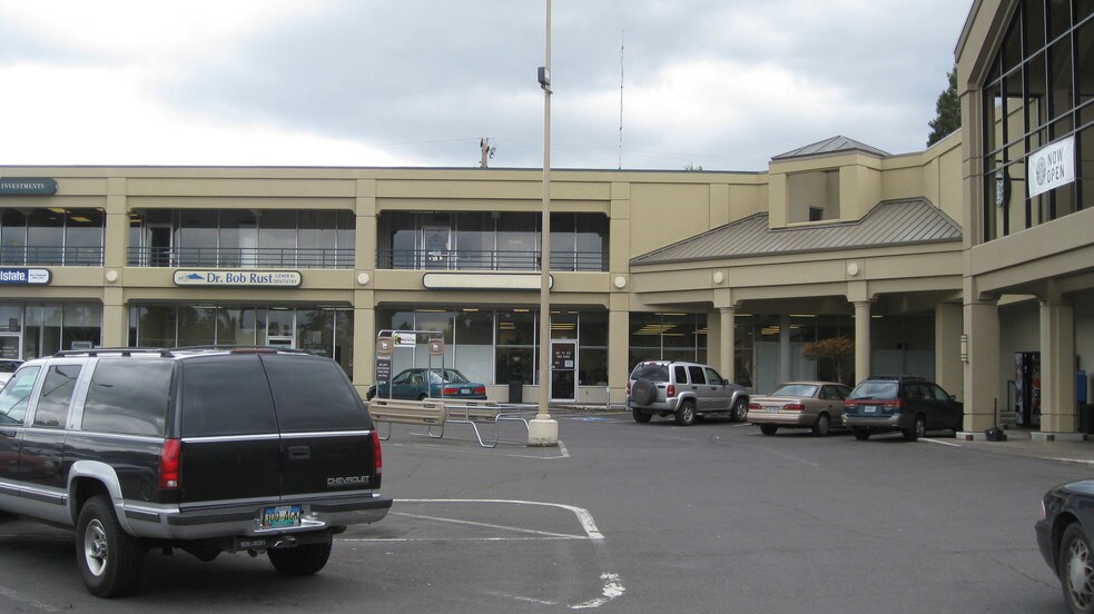 More Photos Of 210-366 E 40th Ave, Eugene Unknown For Lease