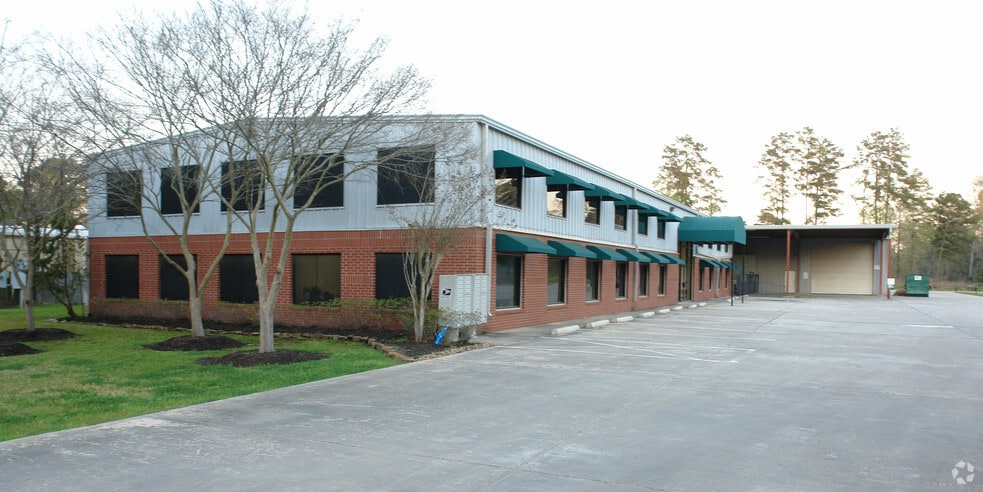 Primary Photo Of 808 Russell Palmer Rd, Kingwood Flex For Lease