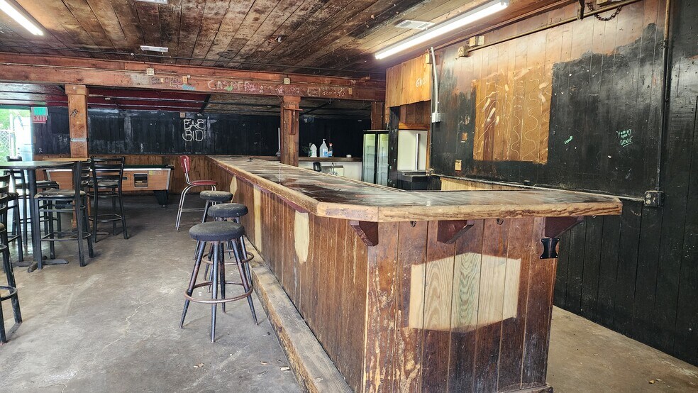 More Photos Of 6225 Greens Rd, Humble Bar For Lease