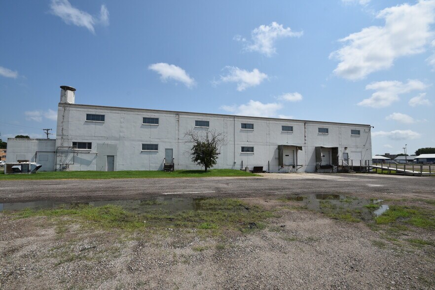 Primary Photo Of 720 14th St N, Fargo Warehouse For Sale