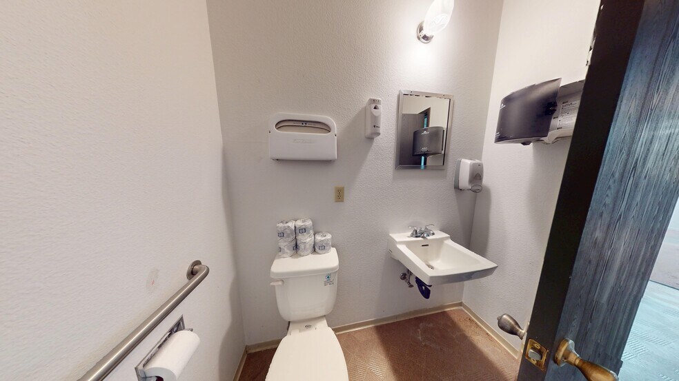 More Photos Of 1022 Grass Valley Rd, Winnemucca General Retail For Sale