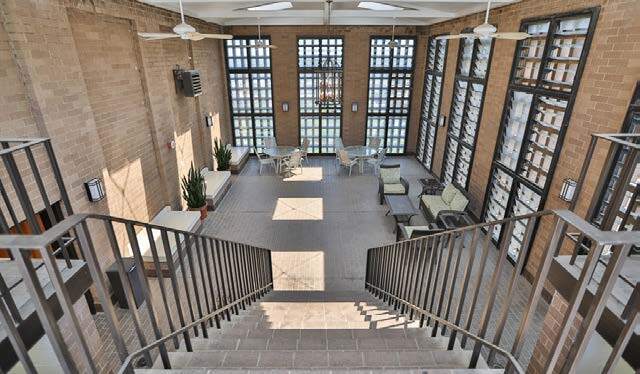 More Photos Of 1122 Colorado St, Austin Office Residential For Lease