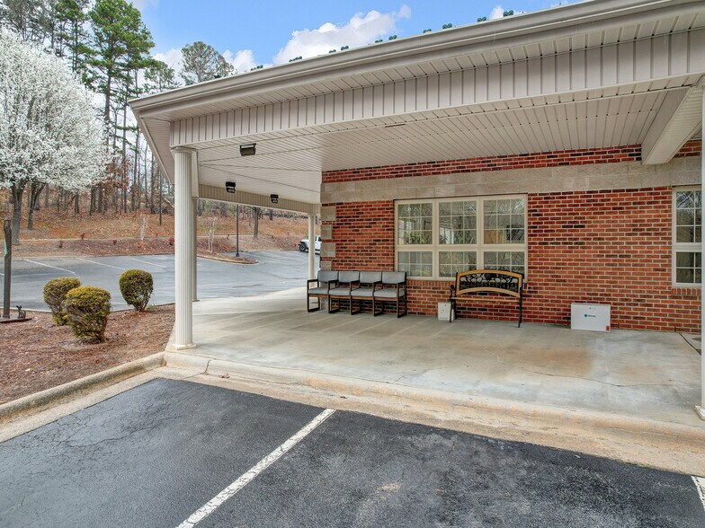 More Photos Of 124 Samaritans Ridge Rd, Elkin Medical For Sale