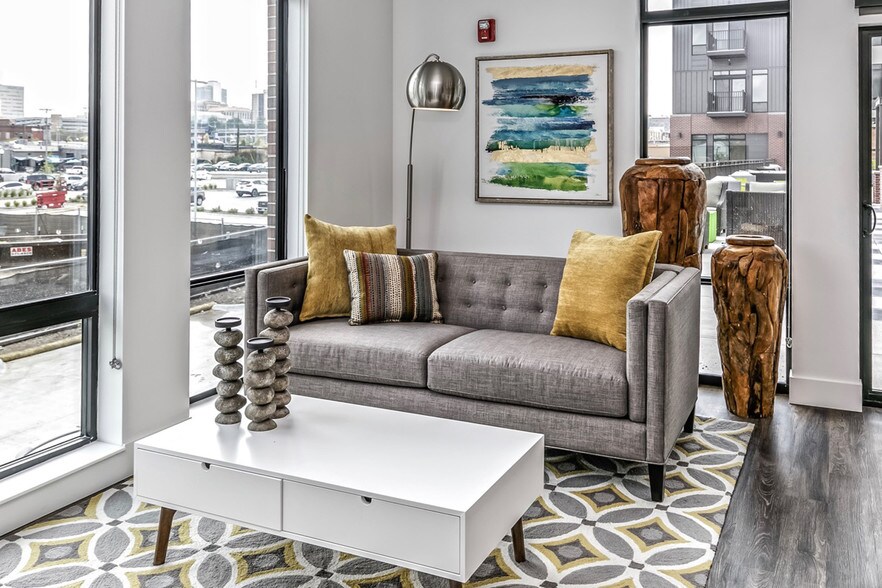 More Photos Of 1415 Cuming St NE, Omaha Apartments For Lease