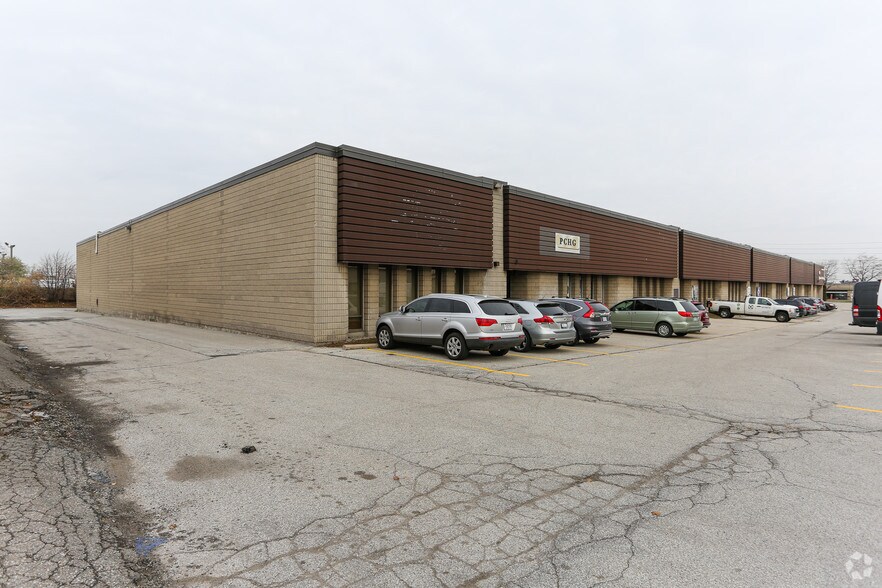 More Photos Of 7475 Kimbel St, Mississauga Warehouse For Lease