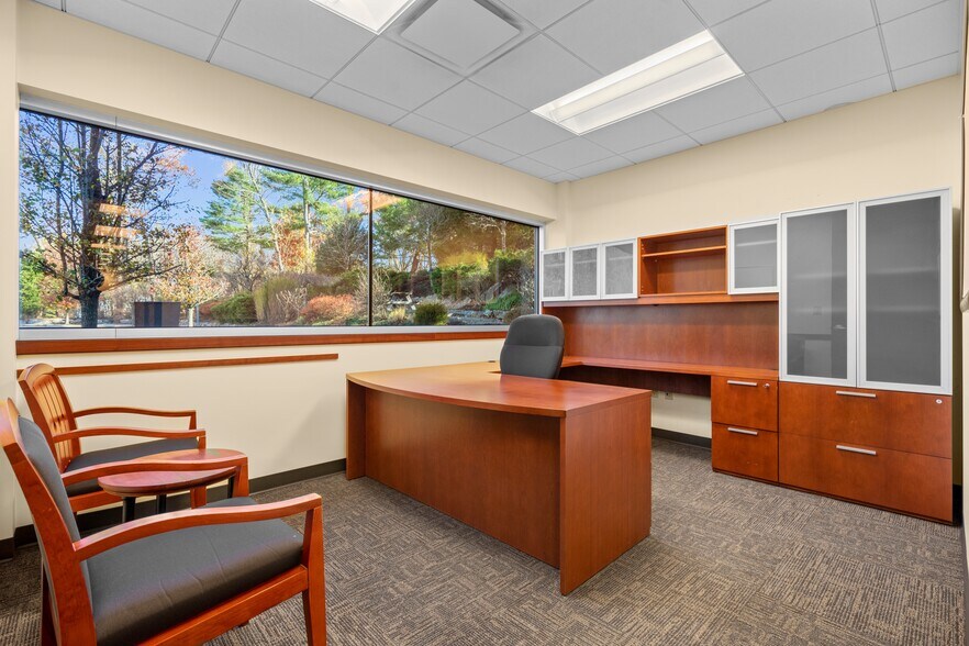 More Photos Of 650 Danbury Rd, Ridgefield Office For Sale
