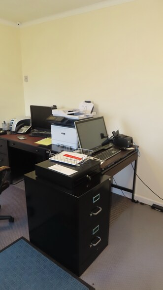 More Photos Of 108 Grant Ave, Plainfield Light Distribution For Lease
