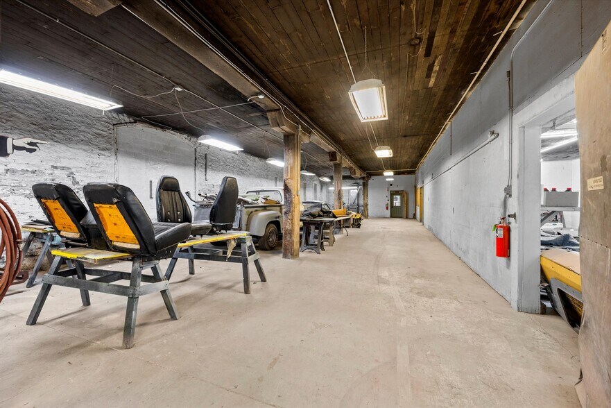 More Photos Of 1728 Sadler St, Sandusky Warehouse For Sale