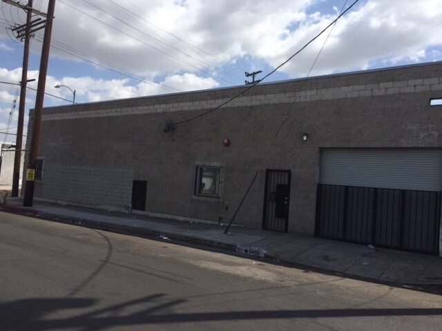 More Photos Of 3498 Union Pacific Ave, Los Angeles Manufacturing For Lease