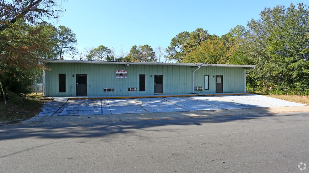 More Photos Of 219 Franklin Dr, Albany Office For Lease