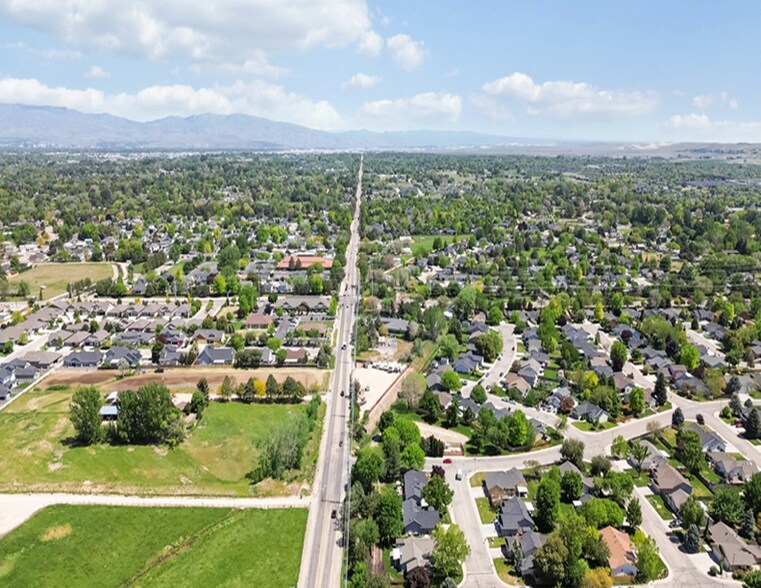 More Photos Of 12201 W Amity Rd, Boise Freestanding For Lease